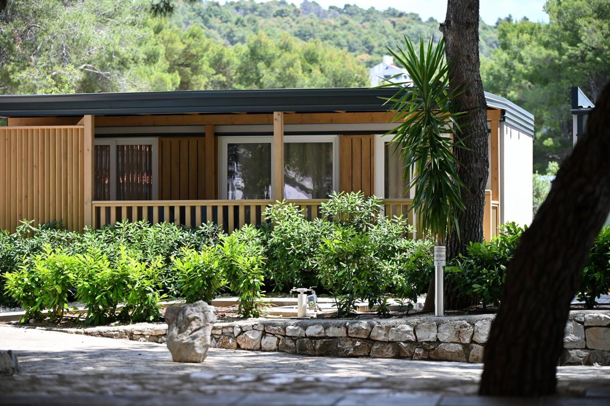 Kamp Rozac Hotel Trogir Kültér fotó